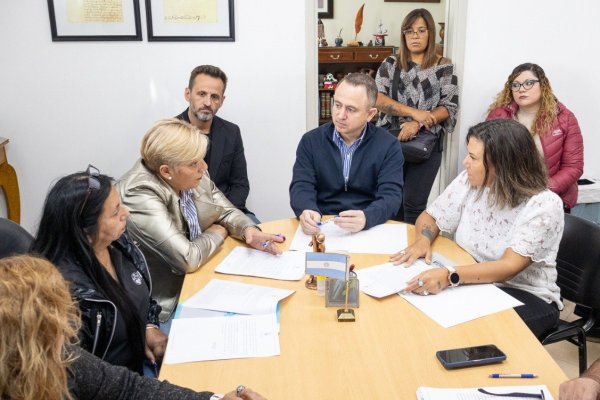 Junto a los gremios, el Municipio acordó una nueva recomposición salarial para los trabajadores