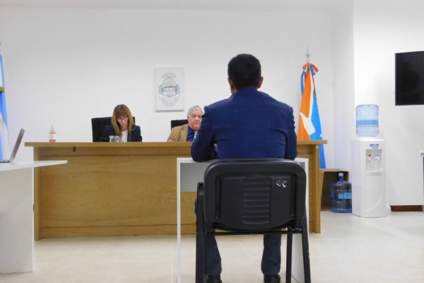 Juicio contra hombre acusado de secuestrar y golpear a su ex pareja