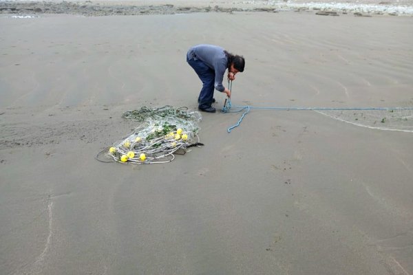 La Secretaría de Pesca y Acuicultura decomisó redes de pesca en Cabo San Pablo