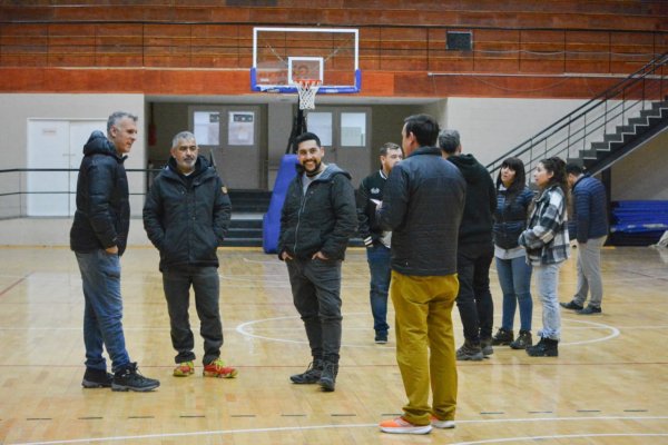 Integrantes del Comité de los Juegos Binacionales de la Araucanía recorrieron espacios deportivos de la provincia