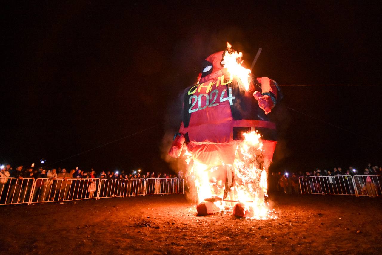 El Municipio de Tolhuin convoca a la comunidad a votar el muñeco de la Quema 2025