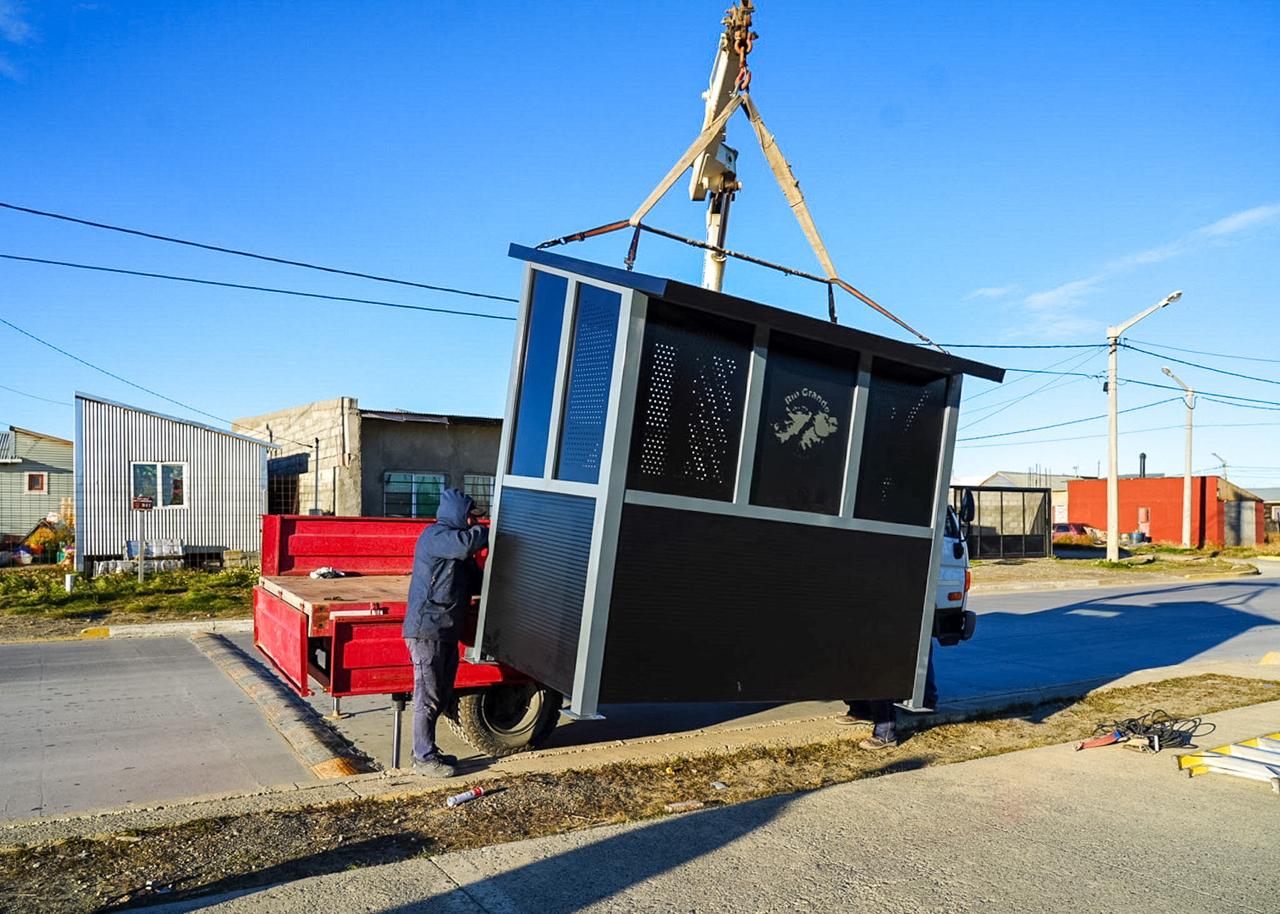 El Municipio avanza en la incorporación de las nuevas garitas de colectivos