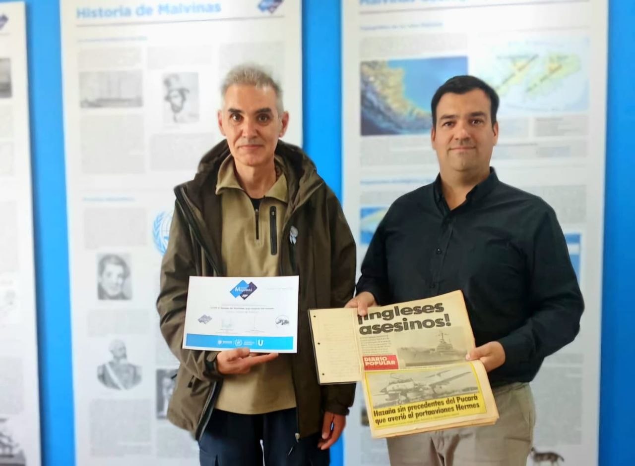 Vecino de Lomas de Zamora donó material histórico al espacio Pensar Malvinas
