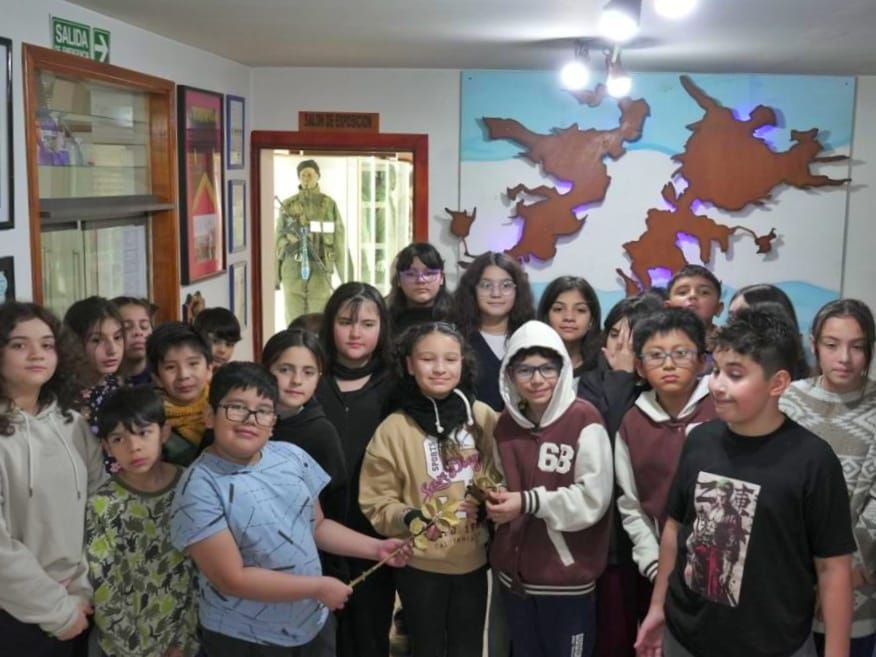 El Municipio recibió a estudiantes de Ushuaia en un recorrido histórico y cultural por Río Grande