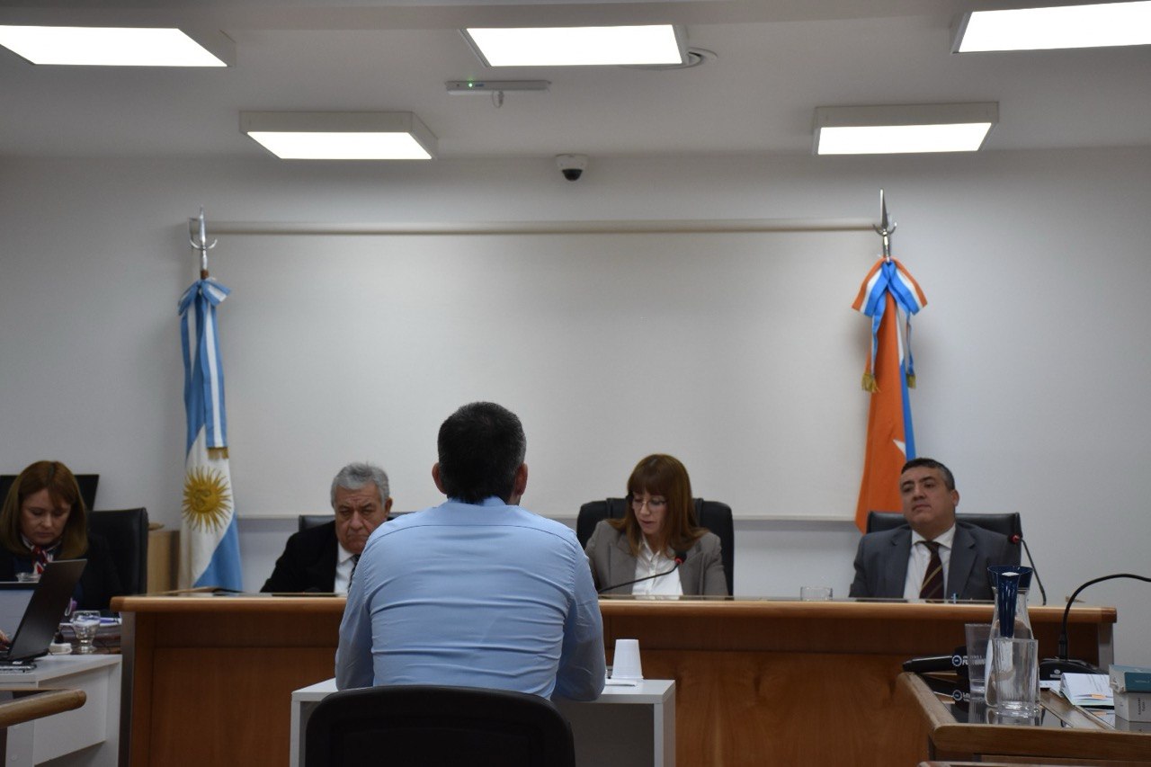Comenzó el juicio por el violento ataque a una mujer a la salida de un pool