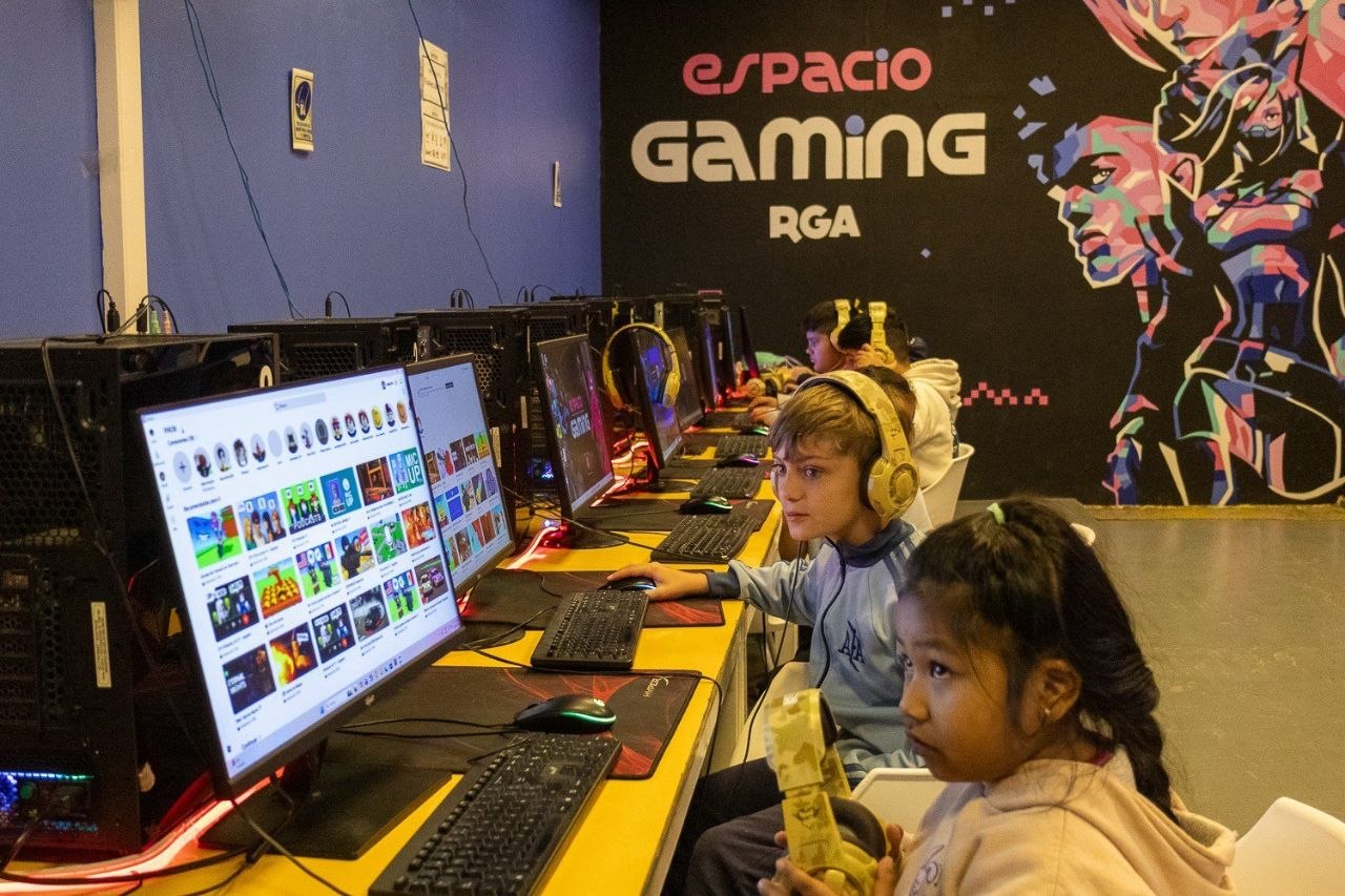 Llega el «Mundialito FIFA» al espacio tecnológico: una jornada para disfrutar en familia