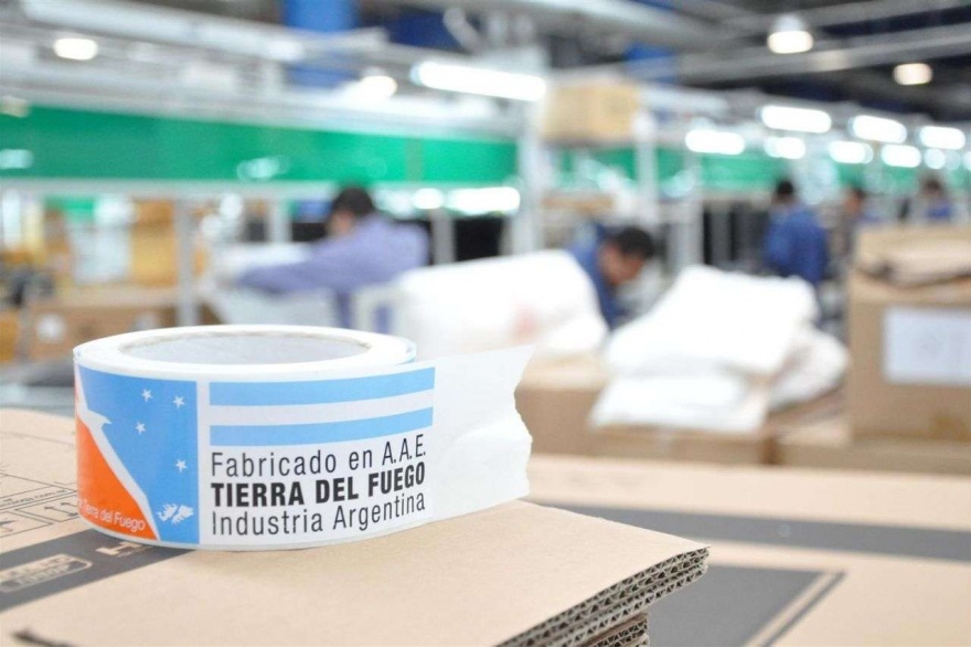 Informe de Ecotono: el empleo industrial fueguino cayó más de un 32% en un año
