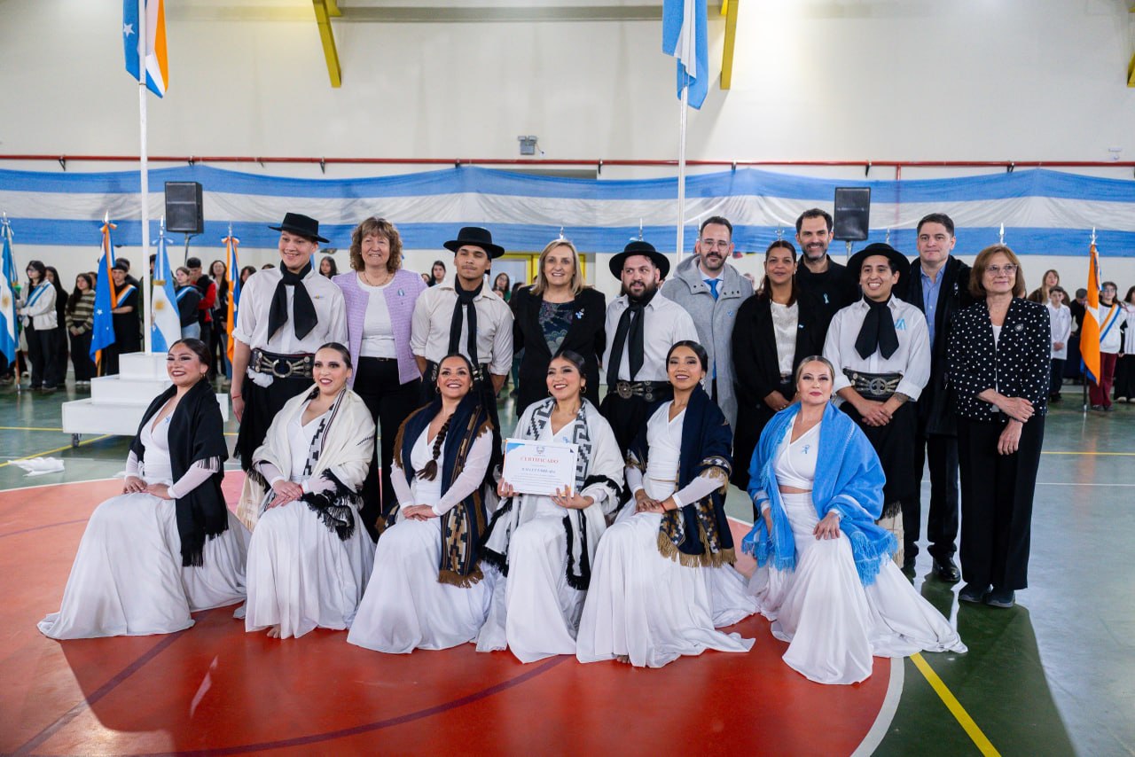 Se llevó a cabo en Ushuaia el acto central por el 210⁰ Aniversario de la Declaración de la Independencia Argentina