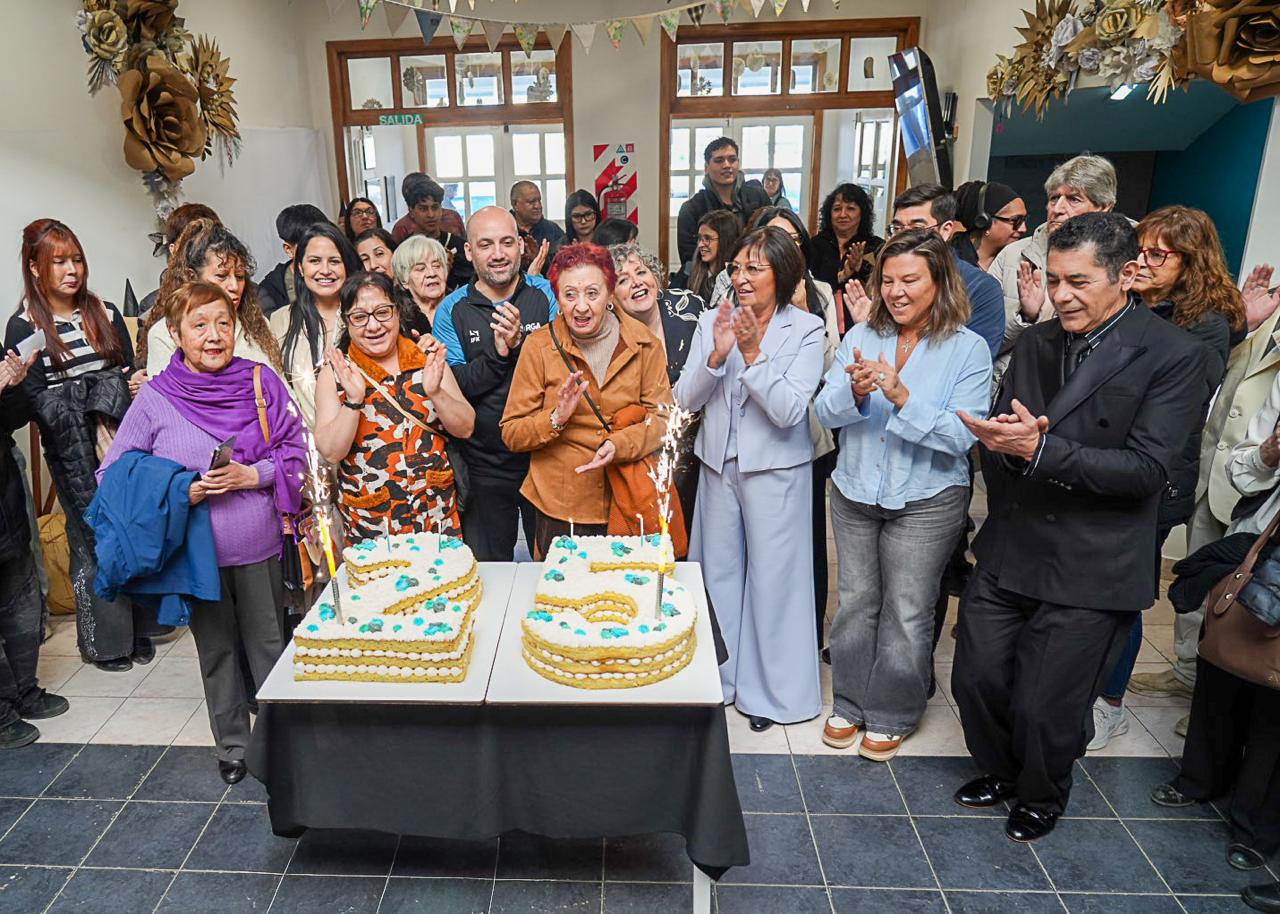 El Centro Cultural Alem celebró sus 25 años de trayectoria junto a los riograndenses