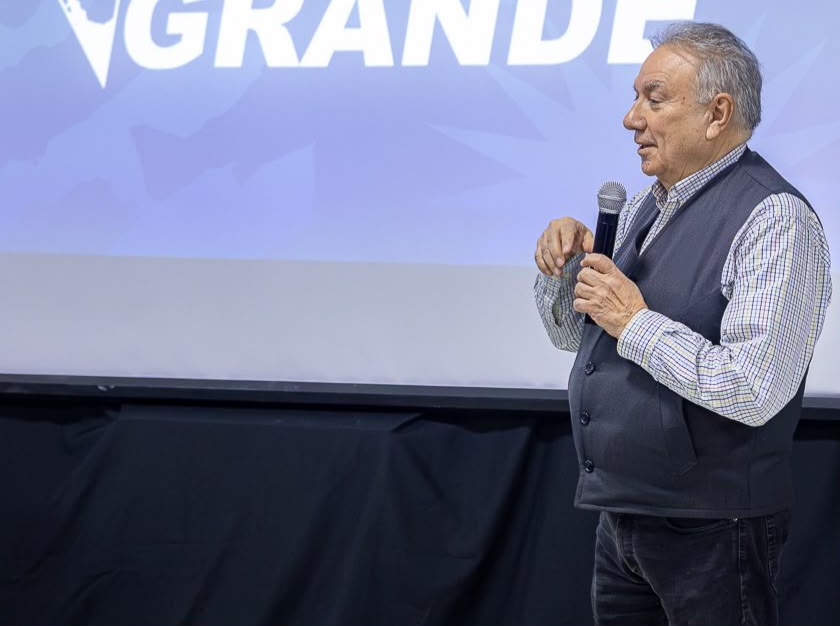 «Tiene todos los requisitos para ser Gobernador»: el respaldo de Mario Ferreyra a Martín Perez