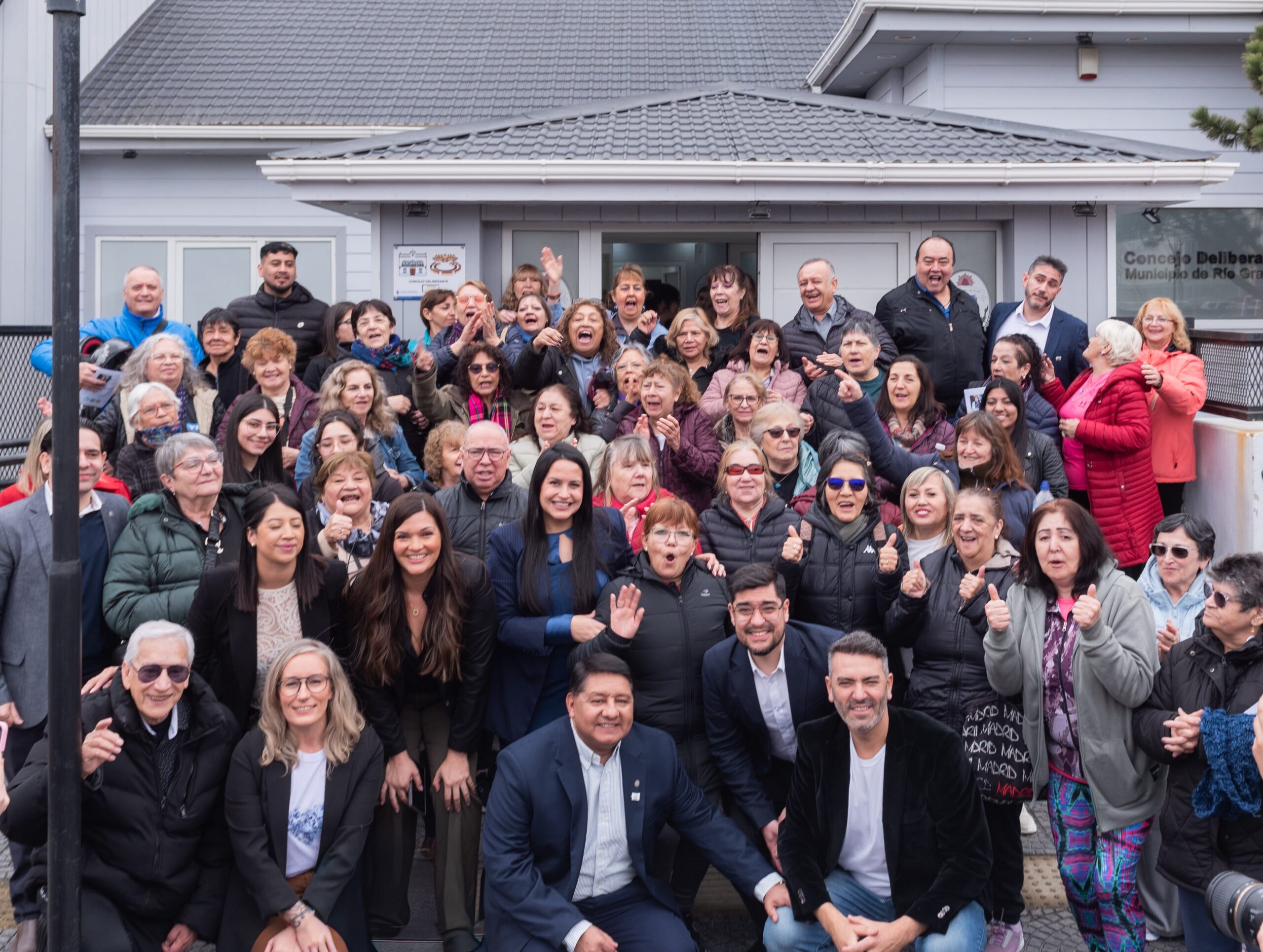 “Institucionalizar el Centro Municipal Papa Francisco es garantizar una política que acompañe a las personas mayores para siempre”