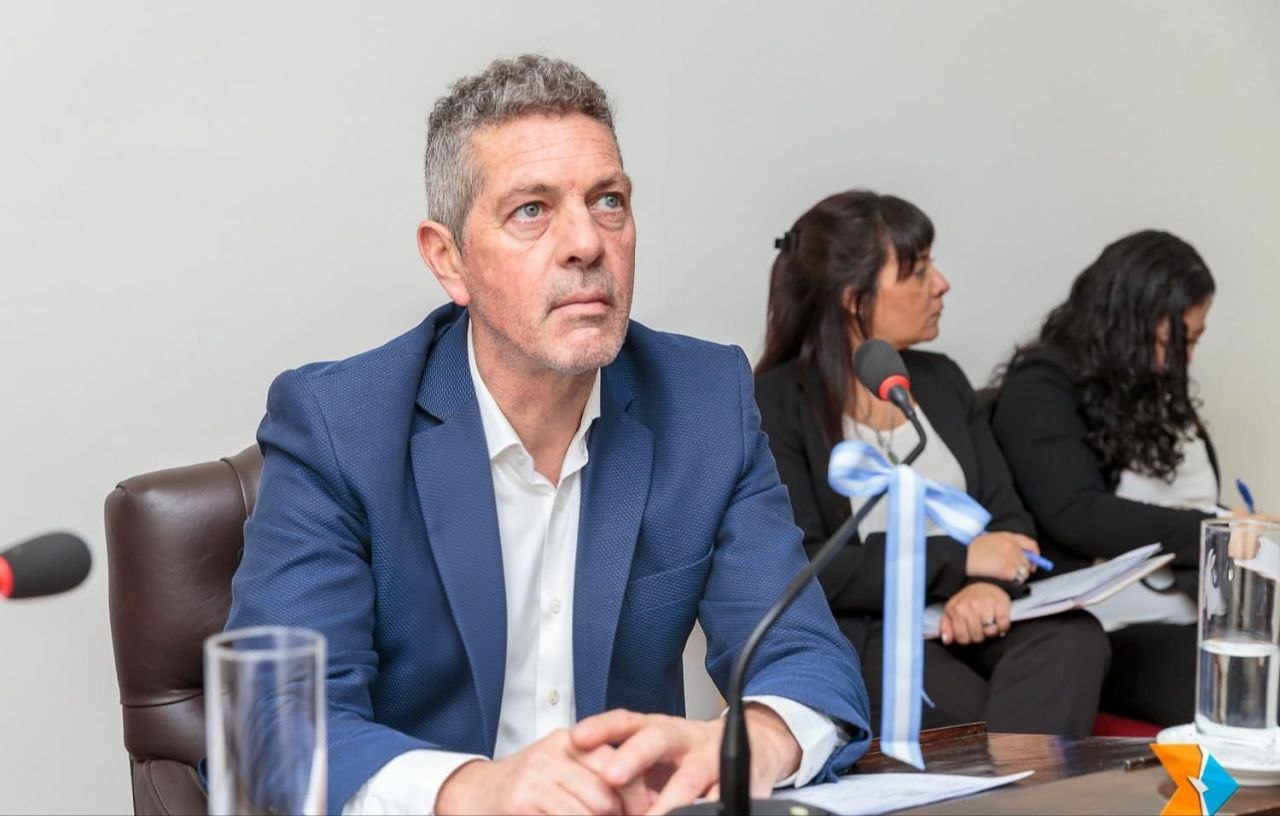 Löffler propuso archivar el proyecto del Ejecutivo: “No se puede financiar al Estado aumentando impuestos, el gas y quitándole recursos a los municipios”