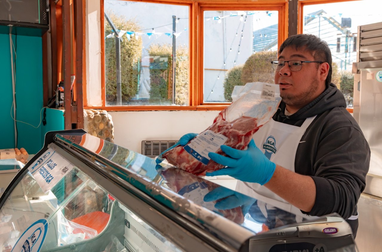 RGA Alimentos amplía su producción con una nueva línea de carne porcina local